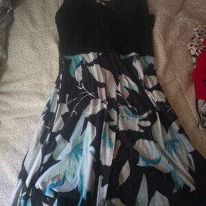 Black & Blue Floral Fit & Flare Dress with Crisscross Detail | Size Unknown